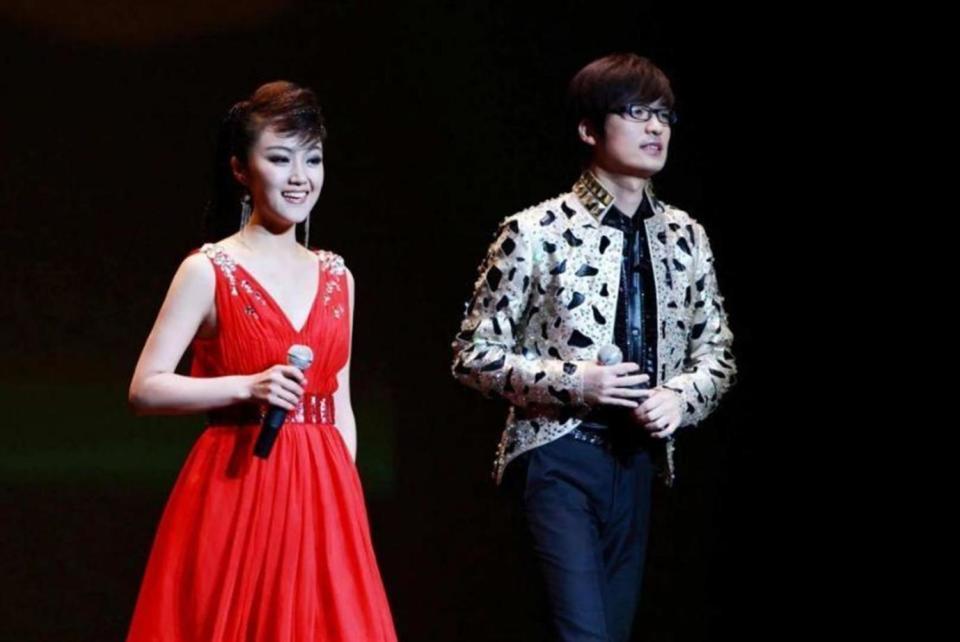 乐鱼官方入口-玖月奇迹离婚7年，王小玮近况曝光，43岁无婚无育，发福显老